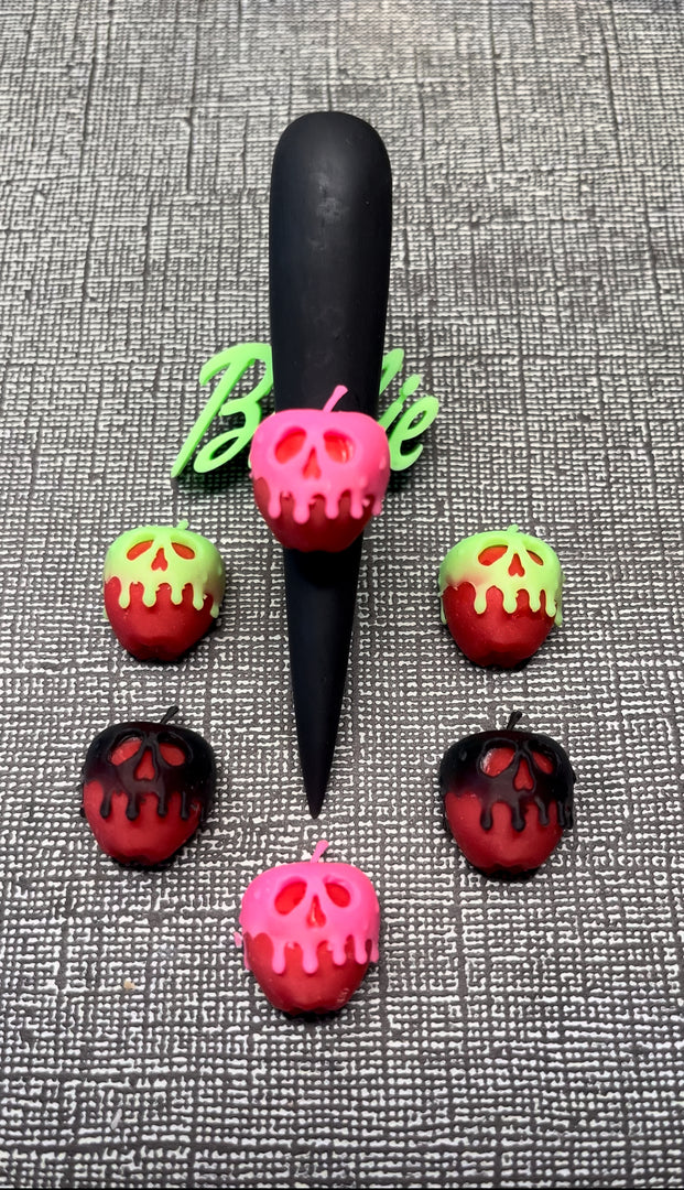 Bite the apple Eve