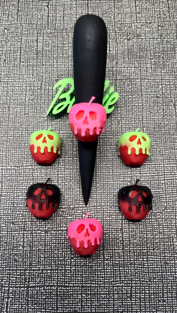 Bite the apple Eve